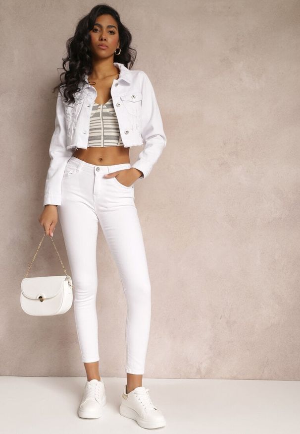 Renee - Białe Jeansy Skinny z Efektem Push Up Karinali. Okazja: na co dzień. Kolor: biały. Wzór: gładki. Styl: casual