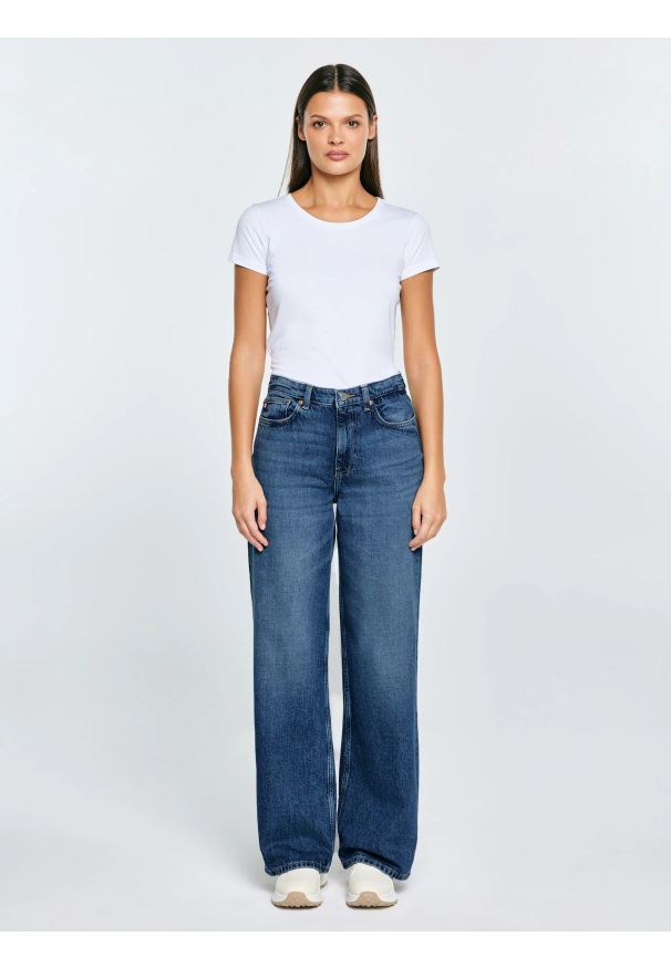 Big-Star - Jeansy damskie z szeroką nogawką niebieskie Atrea 389. Okazja: na co dzień. Stan: podwyższony. Kolor: niebieski. Styl: casual, vintage, klasyczny, elegancki