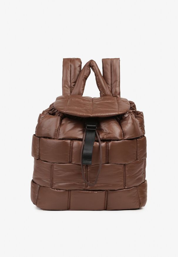 Born2be - Brązowy Pikowany Plecak w Stylu Puffer z Klapą i Ściągaczem Ruvitte. Kolor: brązowy. Materiał: jeans, materiał, dzianina. Styl: casual
