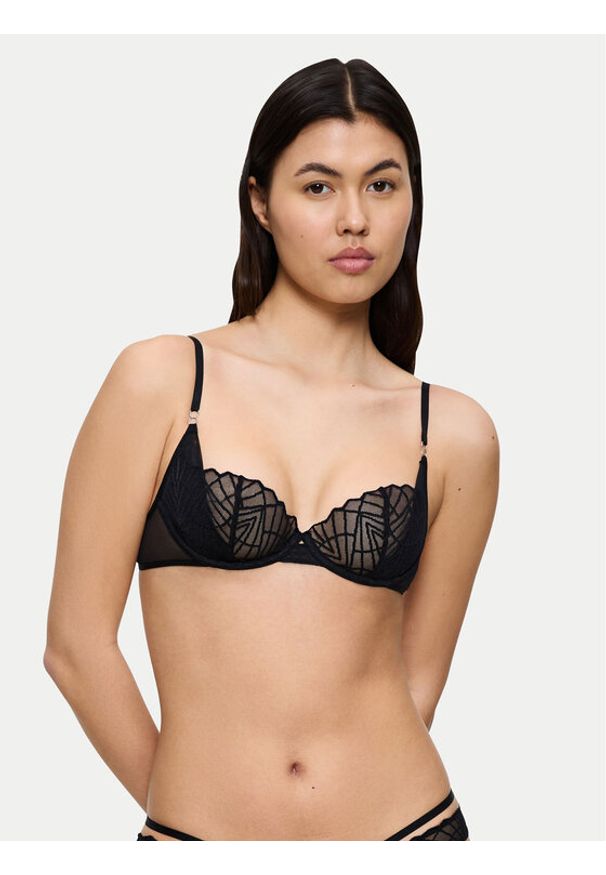 Triumph Biustonosz balkonetka That Night In Vegas 10224863 Czarny. Kolor: czarny. Materiał: syntetyk