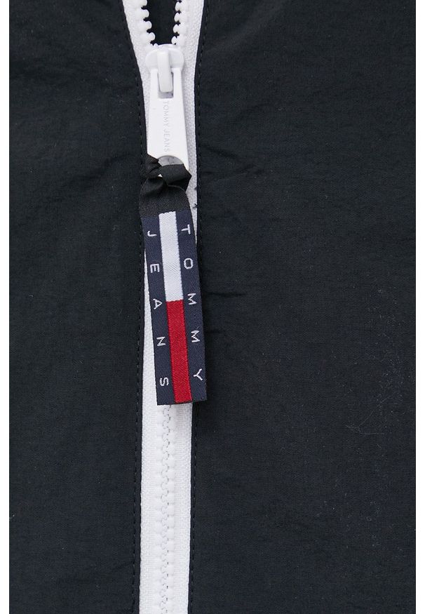 Tommy Jeans kurtka damska kolor czarny przejściowa. Kolor: czarny. Materiał: poliamid