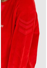 Aeronautica Militare - AERONAUTICA MILITARE Czerwona welurowa bluza damska z wieloma zdobieniami. Kolor: czerwony. Materiał: bawełna. Wzór: aplikacja #4
