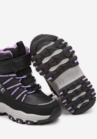 Born2be - Czarno-Fioletowe Sportowe Botki Clibee Mocno Ocieplone z Rzepem Bronexa. Kolor: czarny. Materiał: futro. Styl: sportowy