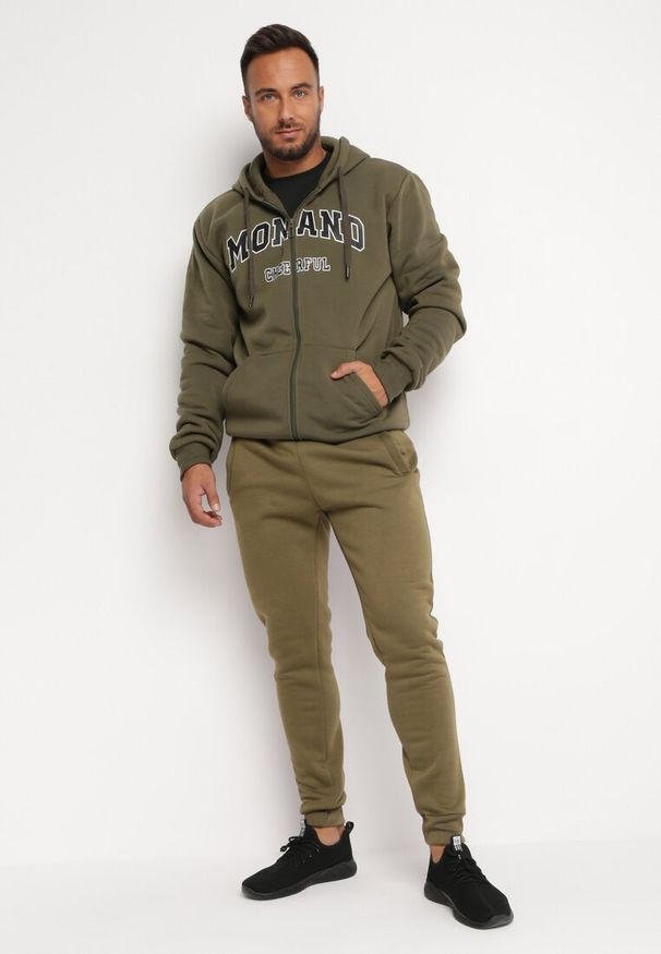 Born2be - Ciemnozielone Spodnie Dresowe Ocieplone Polarem Odesiren. Kolor: zielony. Materiał: polar, dresówka. Sezon: zima, jesień