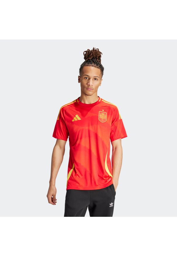 Adidas - Koszulka piłkarska ADIDAS Hiszpania EURO 2024 domowa. Kolor: wielokolorowy, żółty, czerwony. Wzór: kwiaty. Sport: piłka nożna