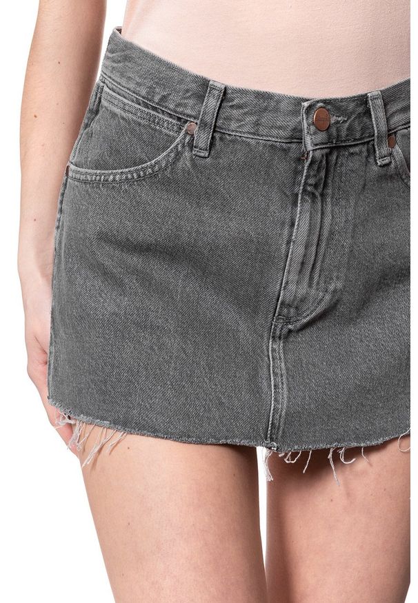 Wrangler - SPÓDNICA JEANSOWA WRANGLER RETRO SKIRT GREY MULES W241RJ24R 112127920. Materiał: jeans. Długość: krótkie. Styl: retro
