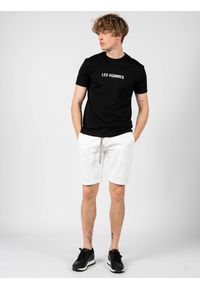 Antony Morato Szorty "Oliver" | MMSH00184-FA8900127 | Oliver | Mężczyzna | Biały. Kolor: biały. Materiał: bawełna. Wzór: aplikacja