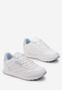 Born2be - Biało-Niebieskie Sneakersy z Przeszyciami Elistria. Okazja: na co dzień. Kolor: biały #2