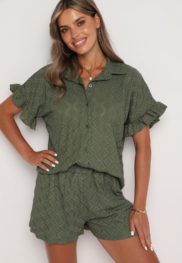 Born2be - Ciemnozielony Komplet Koszula i Krótkie Spodenki Edefia. Kolor: zielony. Materiał: zamsz. Wzór: aplikacja