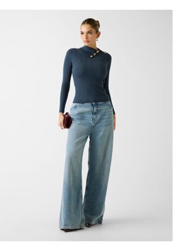 Guess Sweter W6RR07 Z2YK2 Niebieski Regular Fit. Kolor: niebieski. Materiał: wiskoza