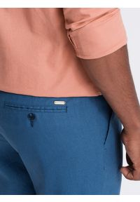 Ombre Clothing - Męskie spodnie podwijane chino z dodatkiem lnu – niebieski denim V5 - Rozmiar: S. Okazja: na co dzień. Kolor: niebieski. Materiał: len, denim. Sezon: lato. Styl: casual #2