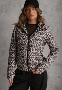 Renee - Panterkowa Kurtka z Odpinanym Kapturem Anastaera. Materiał: poliester. Długość rękawa: długi rękaw. Sezon: wiosna #4