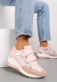 Renee - Różowe Sneakersy na Niewysokiej Koturnie na Rzepy Portha. Zapięcie: rzepy. Kolor: różowy. Obcas: na koturnie