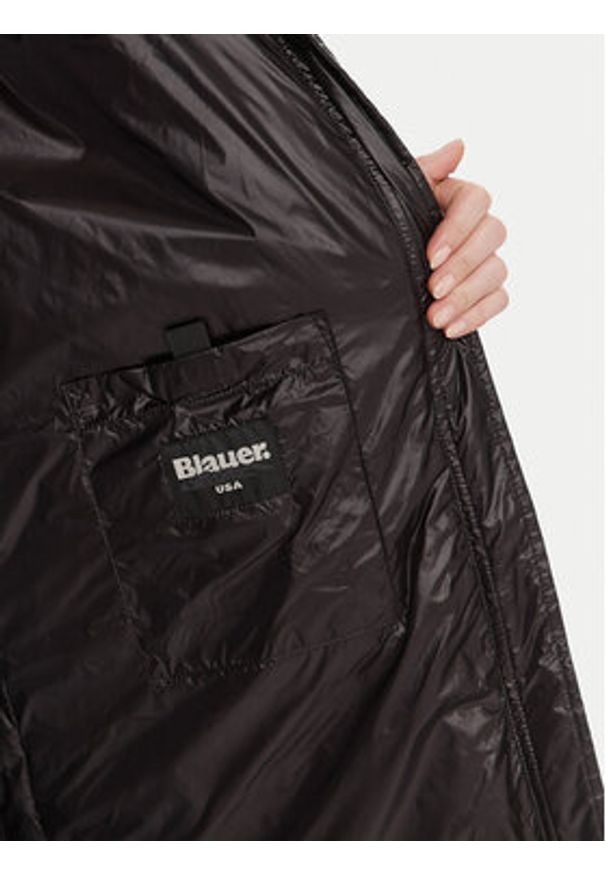 Blauer Płaszcz zimowy 25WBLDK03161 Czarny Regular Fit. Kolor: czarny. Materiał: syntetyk. Sezon: zima