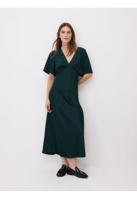 Reserved - Sukienka maxi - ciemnozielony. Kolor: zielony. Materiał: tkanina. Długość: maxi #1