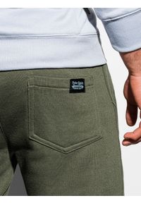 Ombre Clothing - Spodnie męskie dresowe joggery P867 - oliwkowe - XXL. Kolor: oliwkowy. Materiał: dresówka #4