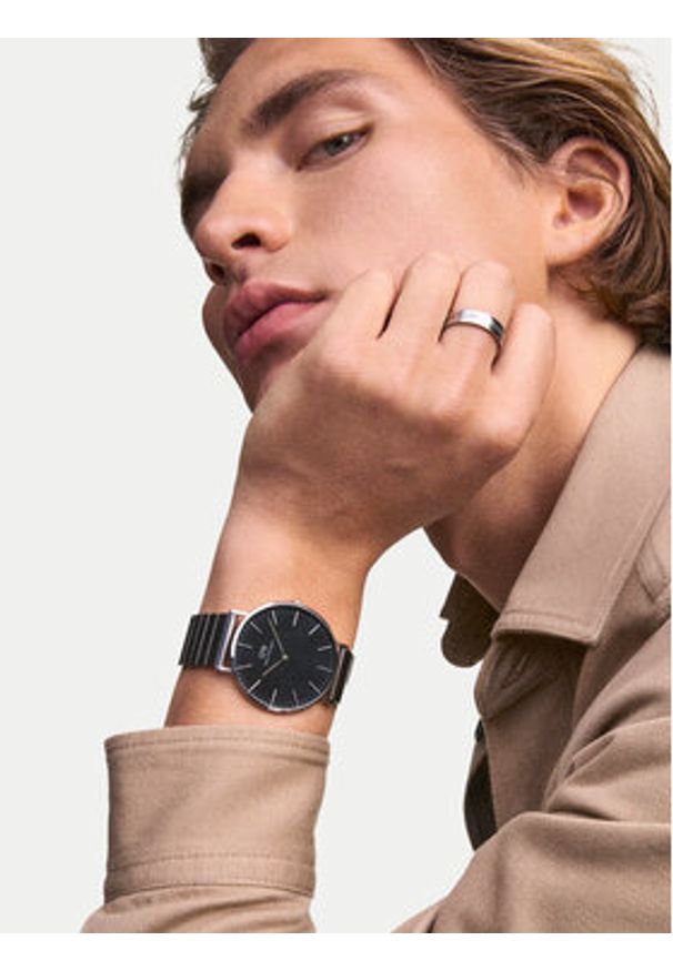 Daniel Wellington Zegarek DW00100774 Srebrny. Kolor: srebrny