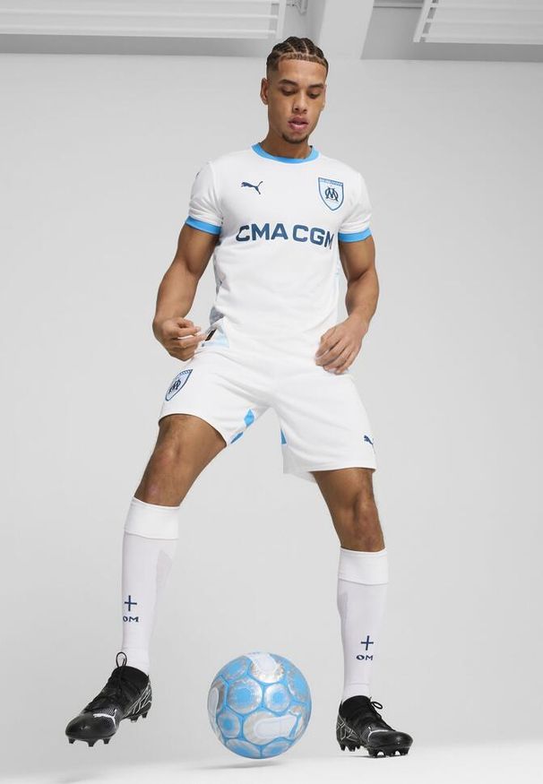 Puma - Młodzieżowa koszulka domowa Olympique Marsylia 24/25 PUMA White Bleu Azur Blue. Kolor: biały, wielokolorowy, niebieski