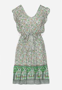 Born2be - Zielona Wiskozowa Sukienka o Rozkloszowanym Kroju z Wiązanym Paskiem Sepona. Okazja: na co dzień. Typ kołnierza: dekolt w kształcie V. Kolor: zielony. Materiał: wiskoza. Wzór: aplikacja. Styl: elegancki, casual #6