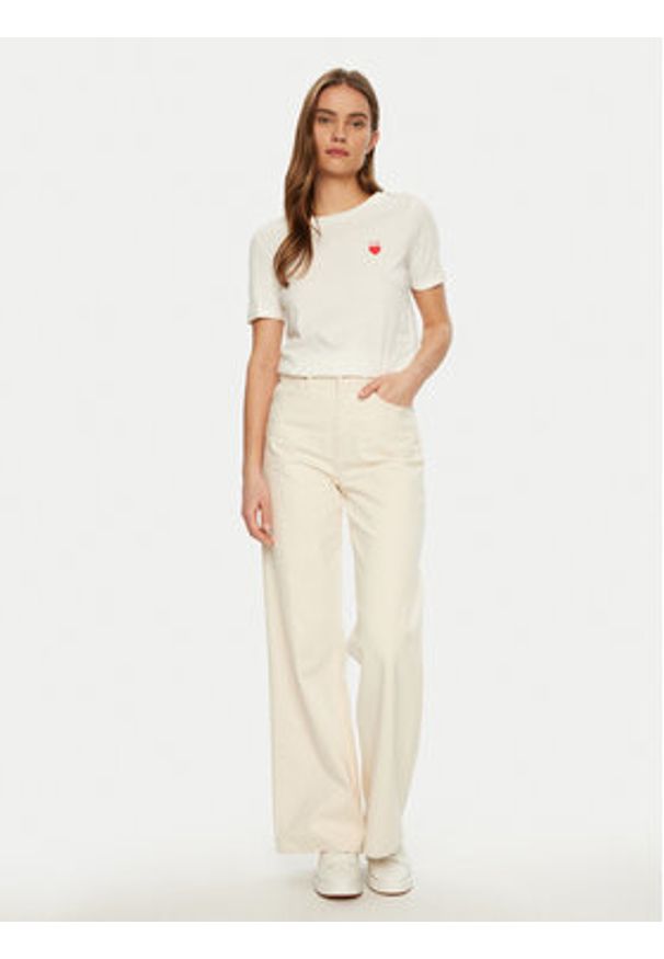 JDY T-Shirt Kitty 15318845 Biały Regular Fit. Kolor: biały. Materiał: bawełna