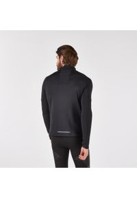 KIPRUN - Bluza do biegania męska Kiprun Run 500 Warm ocieplana. Kolor: czarny. Materiał: materiał, poliester, elastan. Długość rękawa: długi rękaw. Długość: długie. Sport: bieganie