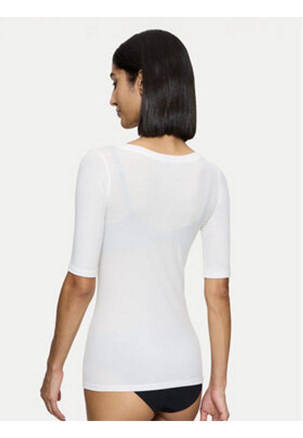 Triumph Koszulka piżamowa Beauty Layers 10222610 Écru Slim Fit. Materiał: lyocell