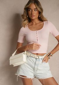 Renee - Różowy Bawełniany T-shirt Prążkowany z Guzikami Florvivi. Kolor: różowy. Materiał: bawełna, prążkowany. Sezon: lato #4