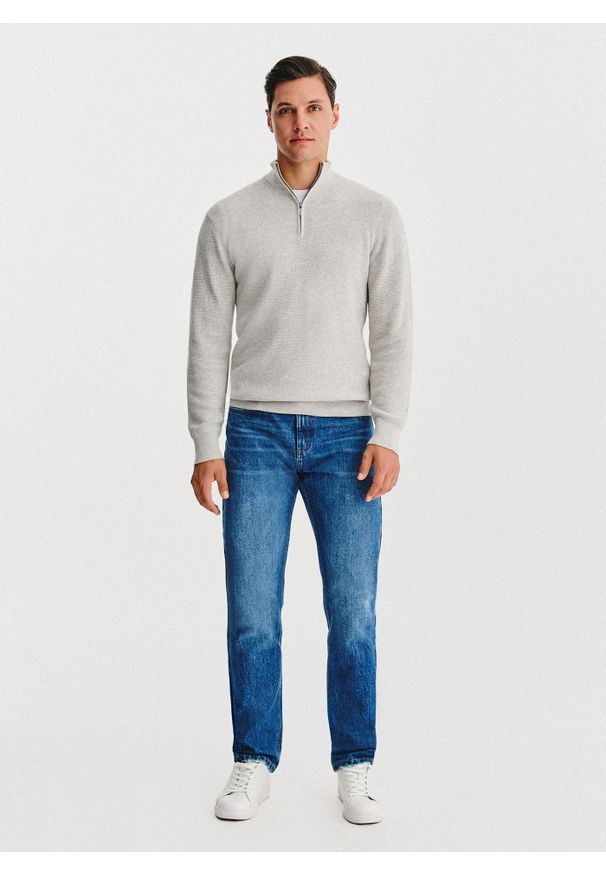 Pako Lorente - PAKO LORENTE- Szary sweter z rozpinaną stójką. Okazja: na co dzień. Typ kołnierza: kołnierzyk stójkowy. Kolor: szary. Materiał: wełna, bawełna. Sezon: jesień. Styl: casual