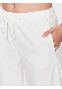 Marella Spodnie materiałowe Coro 2331310935 Biały Regular Fit. Kolor: biały. Materiał: syntetyk #5