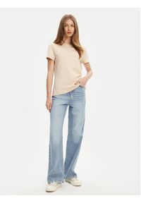 Guess T-Shirt V3BI11 J1314 Beżowy Regular Fit. Kolor: beżowy. Materiał: bawełna