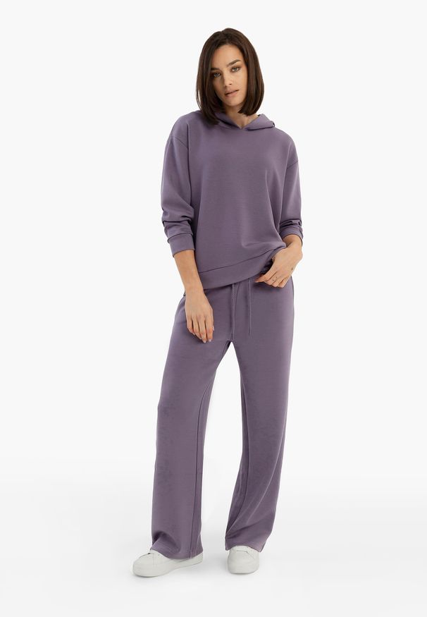 Volcano - Szerokie spodnie dresowe N-EVA. Materiał: dresówka. Długość: długie. Wzór: gładki