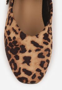 Renee - Brązowe Balerinki na Płaskiej Podeszwie w Stylu Mary Jane Ozdobione Wzorem w Panterkę i Kwadratowym Noskiem Treloma. Zapięcie: pasek. Kolor: brązowy. Materiał: jeans. Wzór: motyw zwierzęcy, aplikacja. Obcas: na płaskiej podeszwie. Styl: elegancki, klasyczny. Wysokość obcasa: niski #3