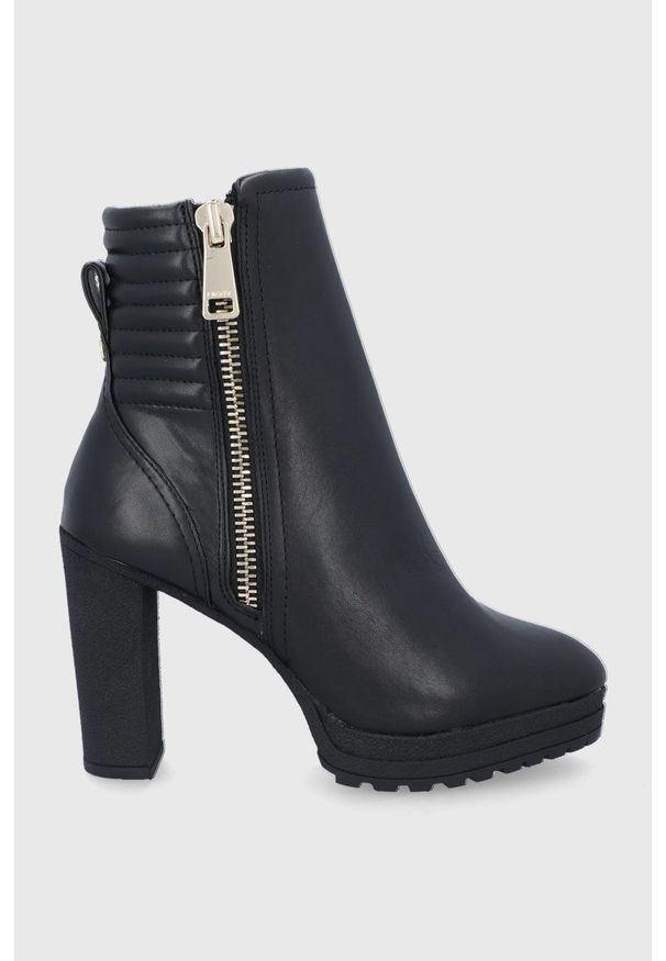 DKNY - Dkny - Botki. Nosek buta: okrągły. Kolor: czarny. Obcas: na obcasie. Wysokość obcasa: średni