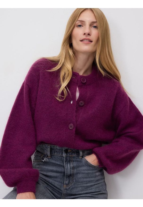 Reserved - Kardigan z wełną - ciemnofioletowy. Kolor: fioletowy. Materiał: wełna