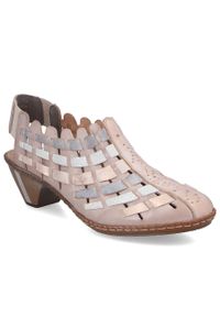 Skórzane półbuty damskie na obcasie komfortowe elastyczne kremowe Rieker 46778-64. Kolor: kremowy. Materiał: skóra. Obcas: na obcasie. Wysokość obcasa: średni #1