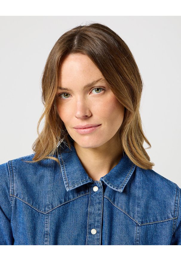 Wrangler - WRANGLER DAMSKA SUKIENKA JENSOWA REG DENIM DRESS 112356498 W9M7018373. Materiał: denim