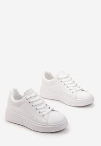 Born2be - Białe Sznurowane Sneakersy o Klasycznym Fasonie na Grubej Podeszwie Cataria. Kolor: biały. Obcas: na płaskiej podeszwie #5