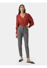 Vero Moda Chinosy Malin 10299890 Szary Tapered Fit. Kolor: szary. Materiał: syntetyk #4