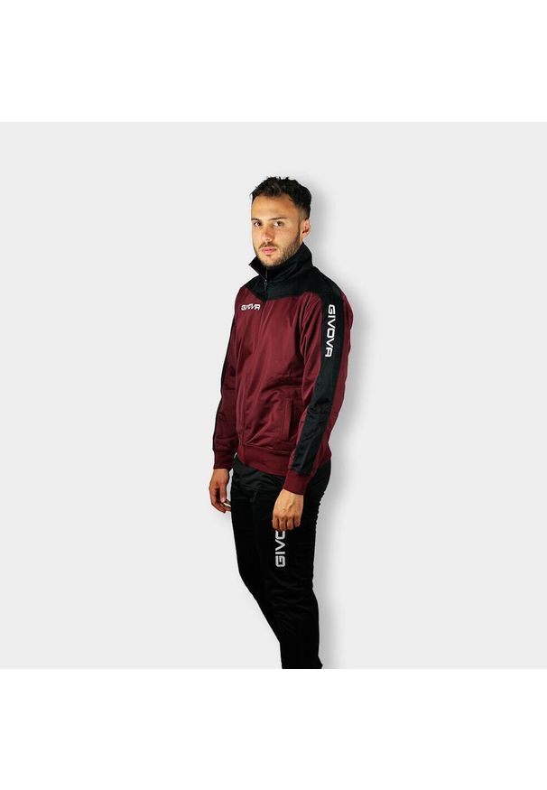 Dres Givova Roma. Kolor: czarny, brązowy, czerwony, wielokolorowy. Materiał: dresówka. Sport: bieganie, piłka nożna