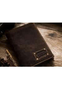 Skórzany portfel męski Peterson brązowy PTN 303G-5569 HUNTER. Kolor: brązowy. Materiał: skóra