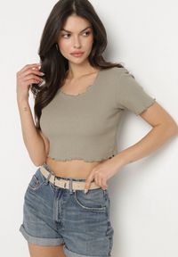 Born2be - Ciemnozielony Prążkowany T-shirt z Bawełną Adlesa. Okazja: na co dzień. Kolor: zielony. Materiał: bawełna, prążkowany. Styl: casual