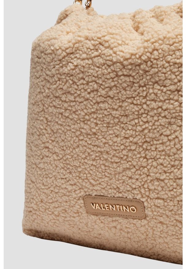 Valentino by Mario Valentino - VALENTINO Duża beżowa damska torebka Qube Hobo Bag. Kolor: beżowy. Materiał: futrzane. Rozmiar: duże