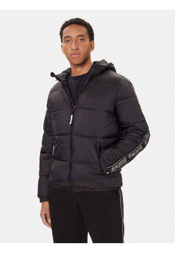 Guess Kurtka zimowa Z5BL17 WO06I Czarny Regular Fit. Kolor: czarny. Materiał: syntetyk. Sezon: zima