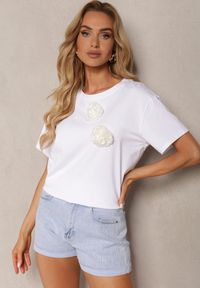 Renee - Biały Bawełniany T-shirt z Ozdobną Aplikacją Kwiatu Risabelle. Okazja: na co dzień. Kolor: biały. Materiał: bawełna. Wzór: aplikacja, kwiaty. Styl: casual, elegancki, wizytowy #1