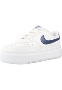 Buty do chodzenia damskie Nike Court Vision Alta Ltr. Kolor: niebieski, biały, wielokolorowy. Materiał: skóra, materiał. Szerokość cholewki: normalna. Model: Nike Court. Sport: turystyka piesza #1