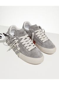 OFF-WHITE - Szare sneakersy ze strzałami. Kolor: szary. Materiał: guma, zamsz #7