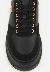 Born2be - Czarne Sneakersy Vices na Grubej Podeszwie z Metaliczną Ozdobą i Sznurowaniem Niliri. Nosek buta: okrągły. Zapięcie: sznurówki. Kolor: czarny. Materiał: jeans. Wzór: aplikacja #4
