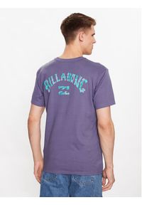 Billabong T-Shirt Arch Fill ABYZT01696 Fioletowy Regular Fit. Kolor: fioletowy. Materiał: bawełna