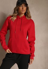 Renee - Czerwona Bluza z Kapturem Ozdobiona Ściągaczami Invila. Okazja: na co dzień. Typ kołnierza: kaptur. Kolor: czerwony. Wzór: aplikacja. Styl: casual, elegancki #3