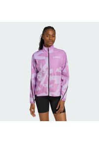 Adidas - Wiatrówka Terrex Multi Printed. Kolor: fioletowy, różowy, wielokolorowy. Materiał: materiał. Sport: bieganie